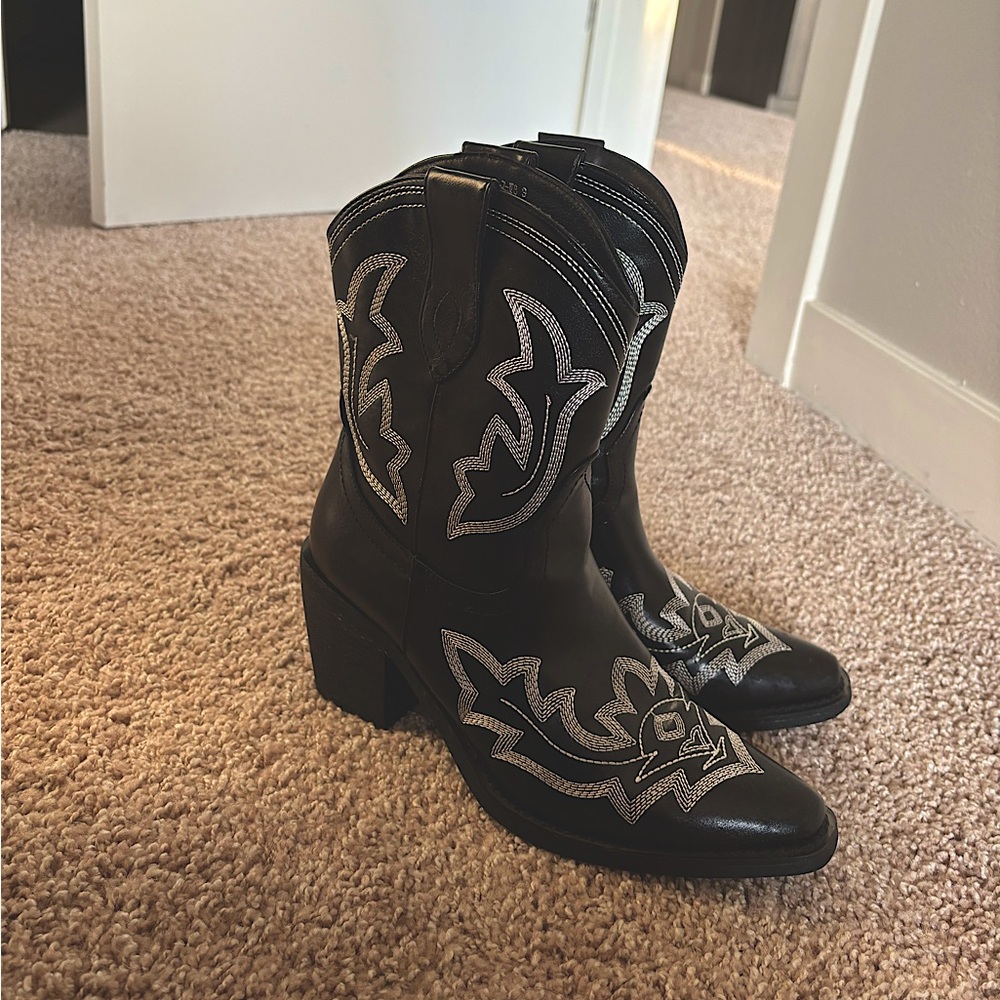 Women’s Cowboy Boots
